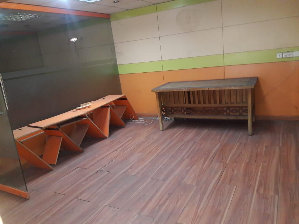 1200 sq.ft Office Available for Rent in Faisalabad at Susan Road