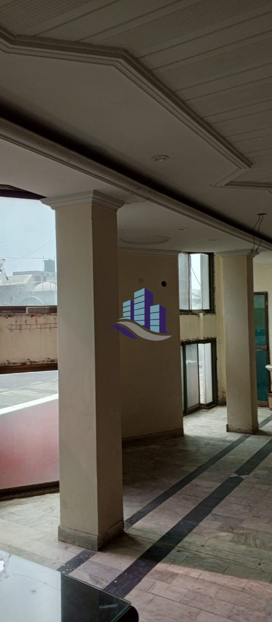 800 sq.ft Office Available for Rent at Susan Road, Faisalabad