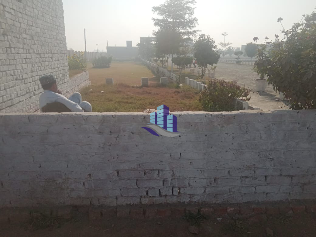 420 Sq Ft Commercial Plot for Sale in Aman Town Khurrianwala Faisalabad