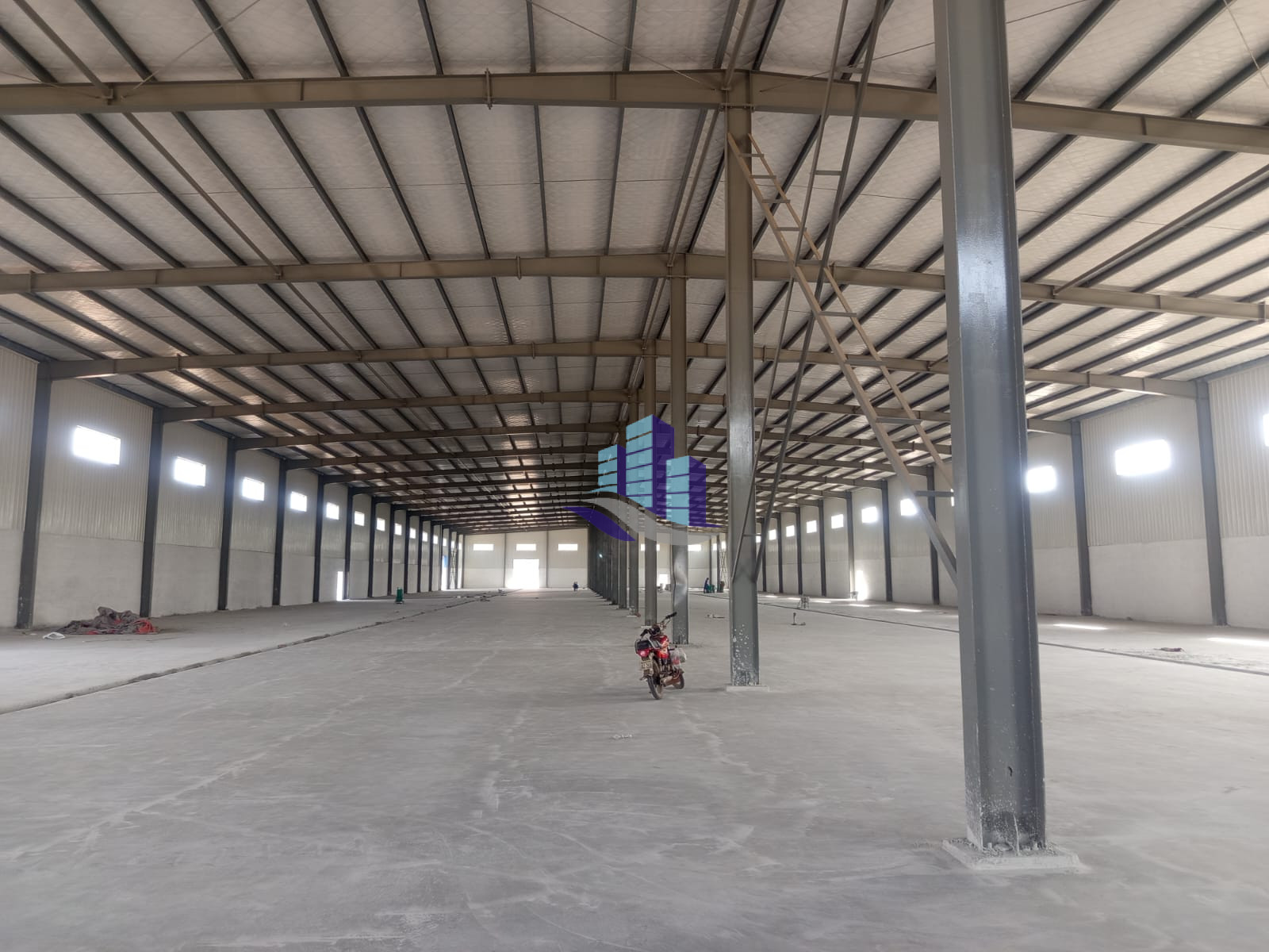 Prime 30,000 Square Feet Warehouse for Rent in M3 Industrial Zone, Faisalabad