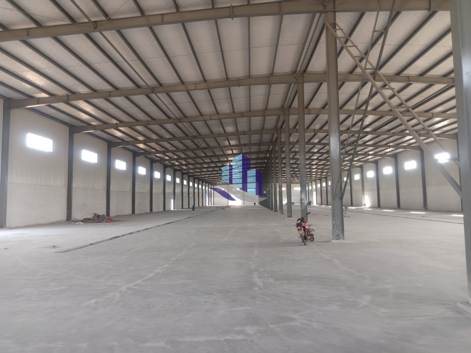 Prime 30,000 Square Feet Warehouse for Rent in M3 Industrial Zone, Faisalabad