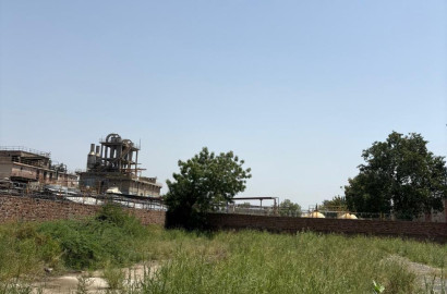 Prime location 3 Marla Plots on Canal Road Faisalabad