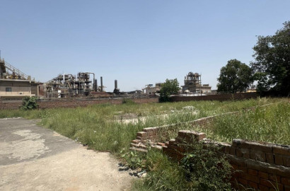Premium 4 Marla Residential Plot Available Near Emporium Mall, Faisalabad
