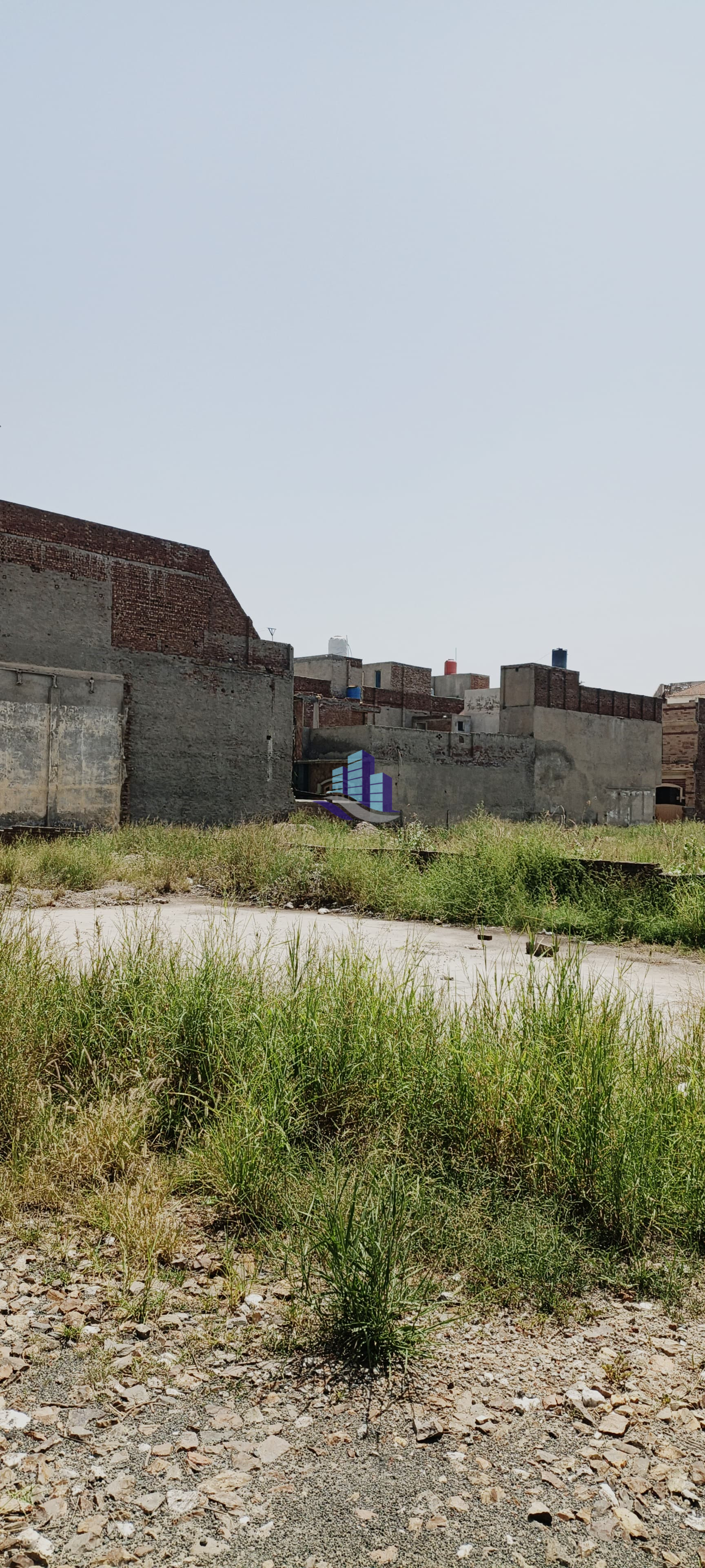 Prime 3 Marla Plot for Sale on Canal Road Faisalabad