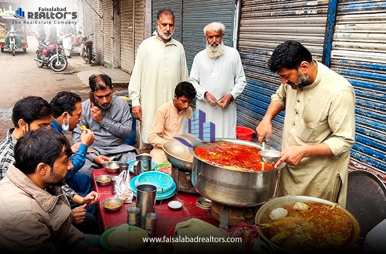 chiniot-local-markets-and-food.webp