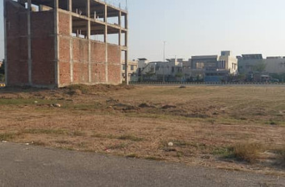 2 Acre ideal Land For Sale At Khanuana Chowk Faisalabad