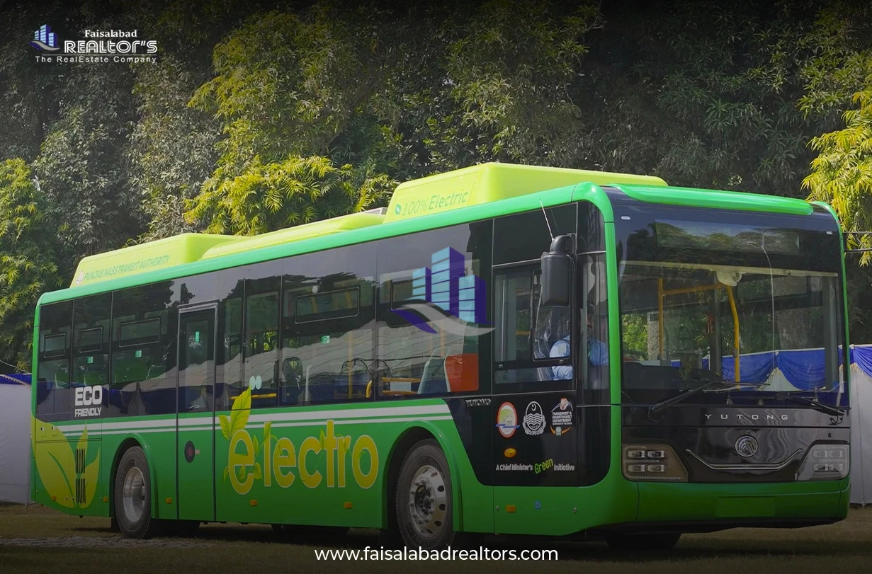 faisalabad-transport-gets-a-makeover-with-green-electric-bus-service-2.webp