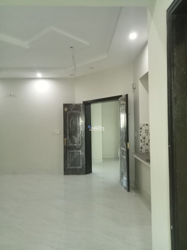 7.5 Marla Home for sale in Faisalabad