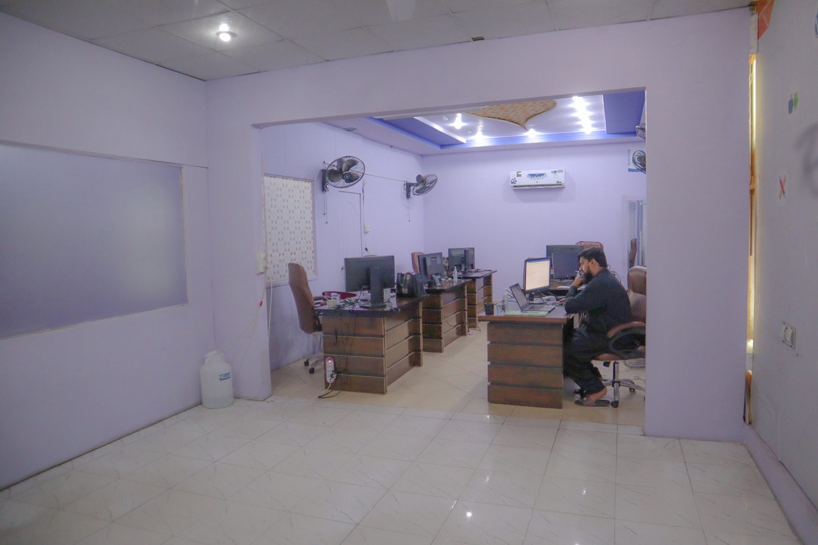 1200 Sq.ft Office For Rent in Faisalabad at Jaranwala Road.