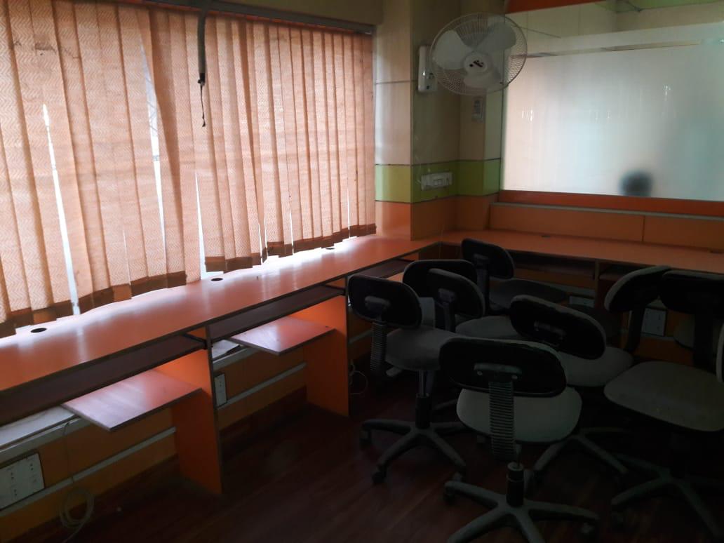 1200 sq.ft Office Available for Rent in Faisalabad at Susan Road