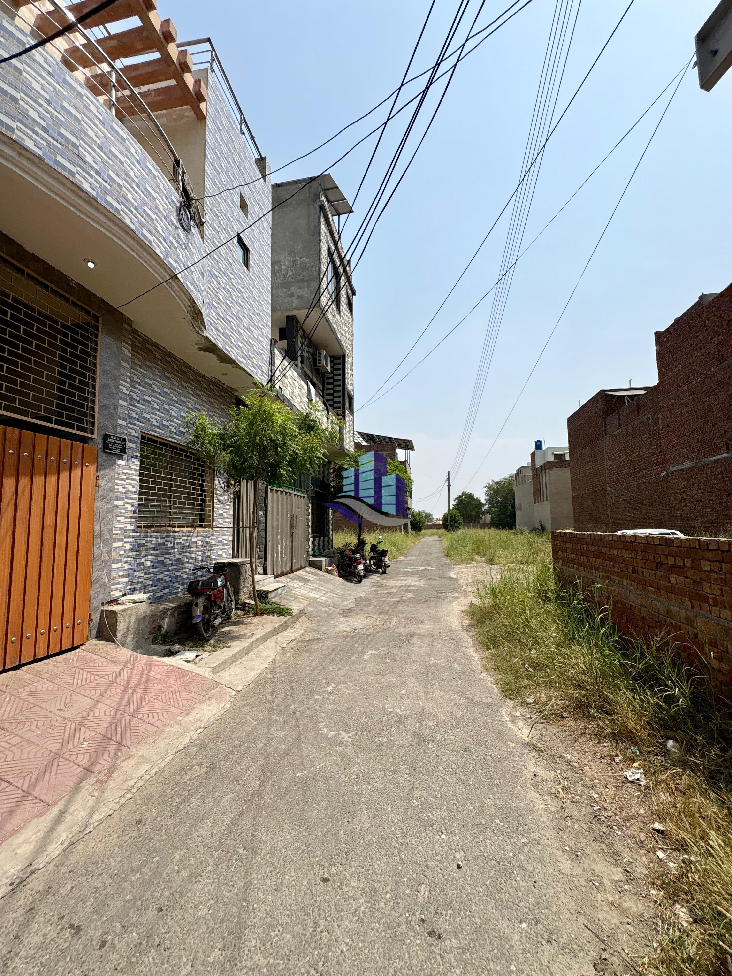 2.5 Marla Plot For In Officer Colony No.1 - Faisalabad
