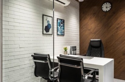 700sq.ft Office Available For Rent