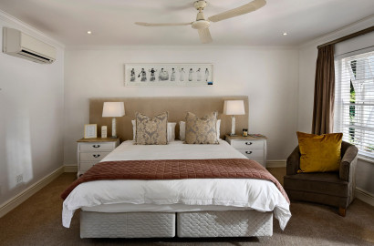 VIP Deluxe Fully Furnished Apartment For Sale Kohinoor City, Faisalabad