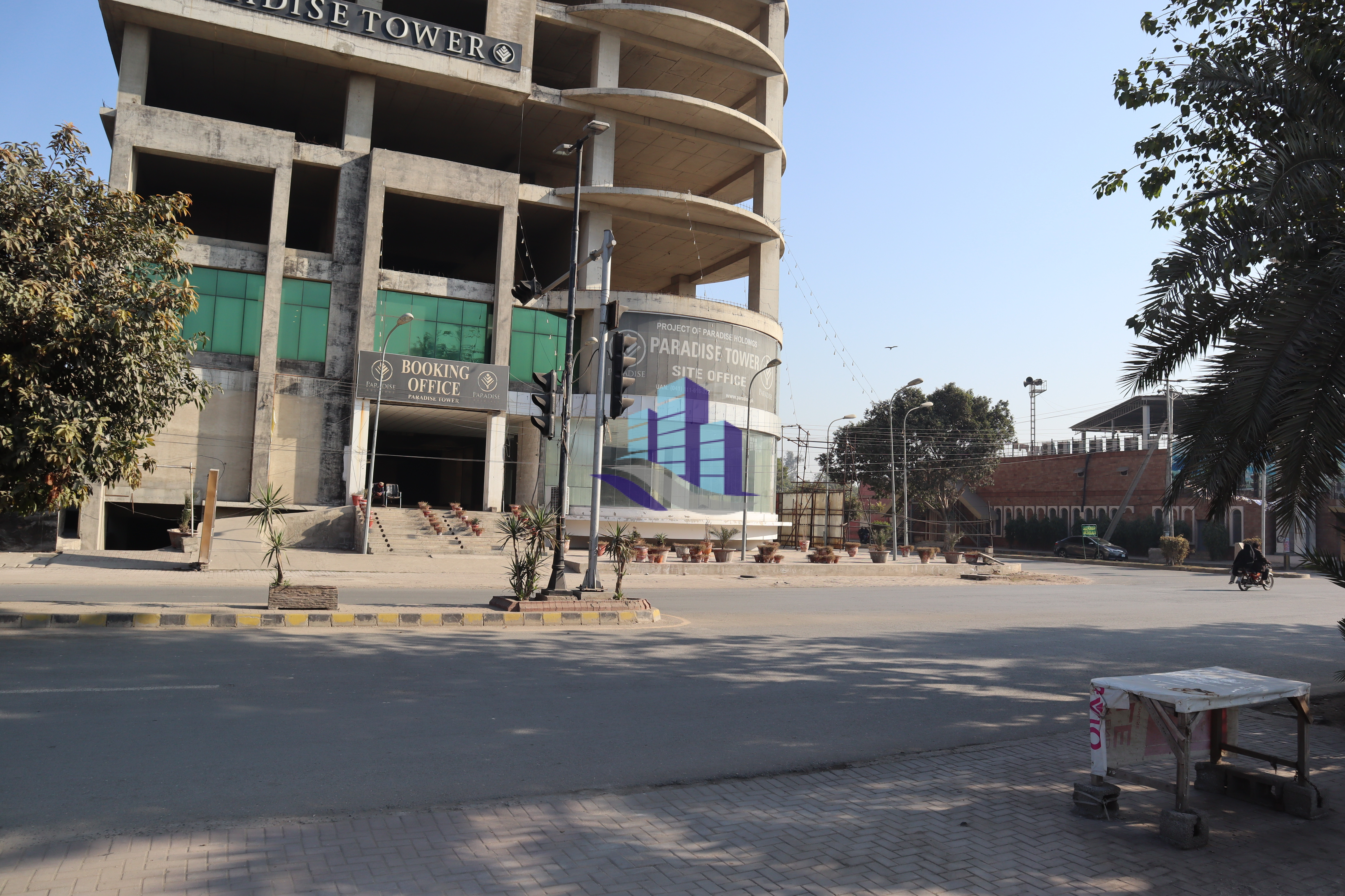 Office Available for Rent at Chen one road, Faisalabad
