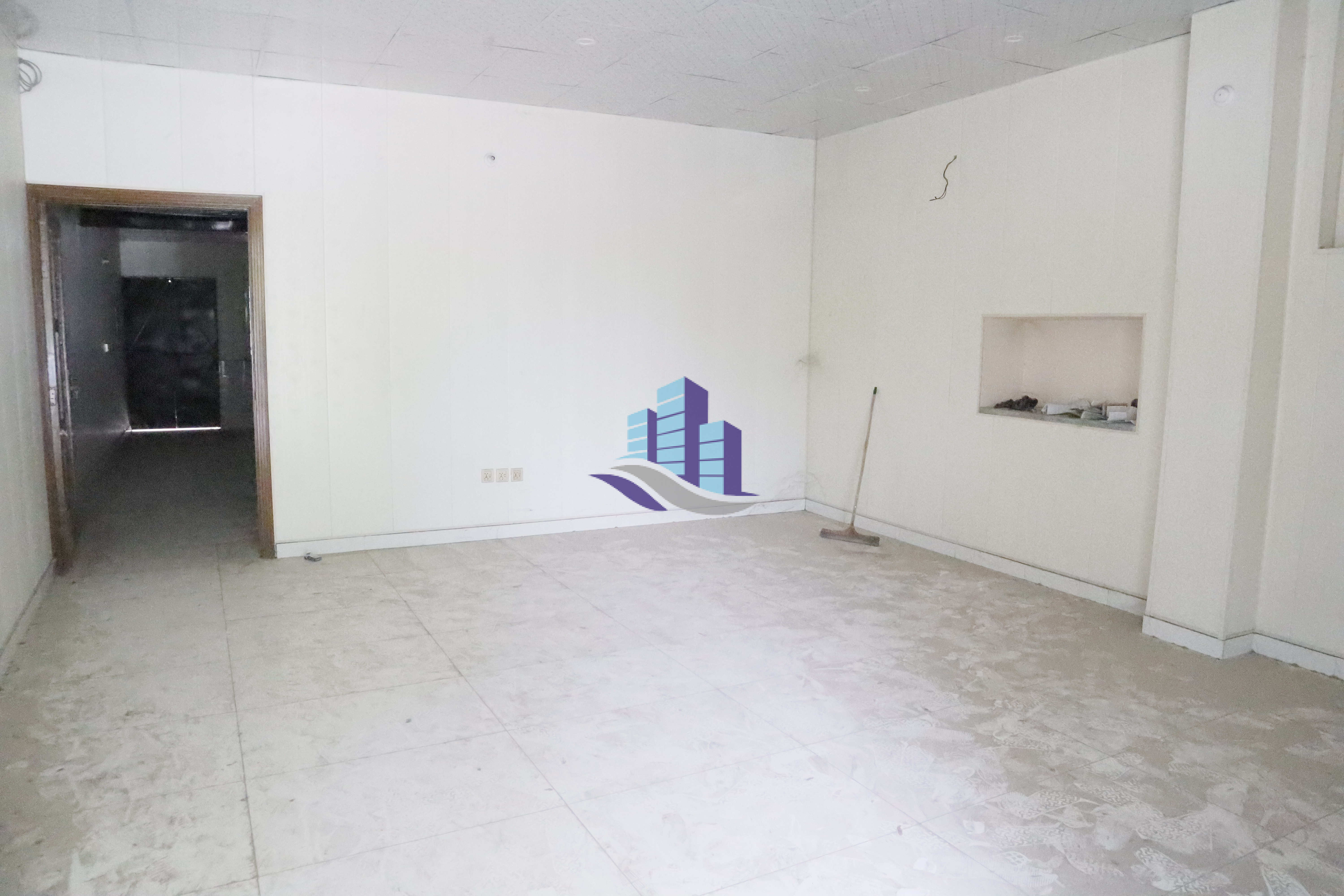 1000 Sqft Office Available For Sale At Regent Mall Faisalabad