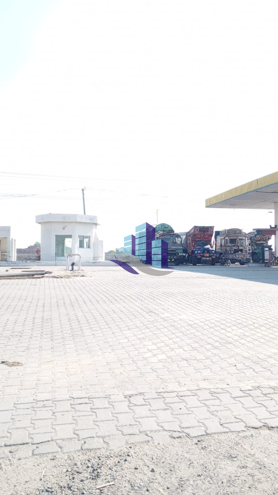 16 Kanal Patrol Pump Land For Sale With Running Condition