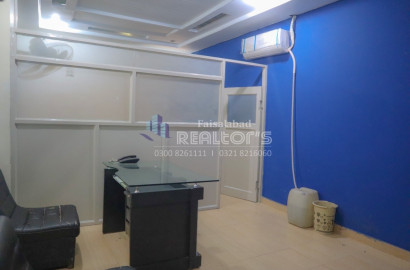 300 square foot Furnished Office for rent at kohinoor