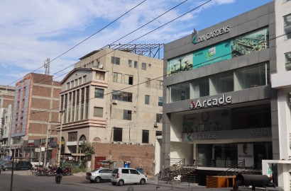 VIP 5 Marla Restaurant Space Available for Rent Near D-Ground, Faisalabad Punjab